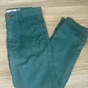 Boys Flat Front Chinos Skinny Style Size 5T From Old Navy In A Hunter Green
